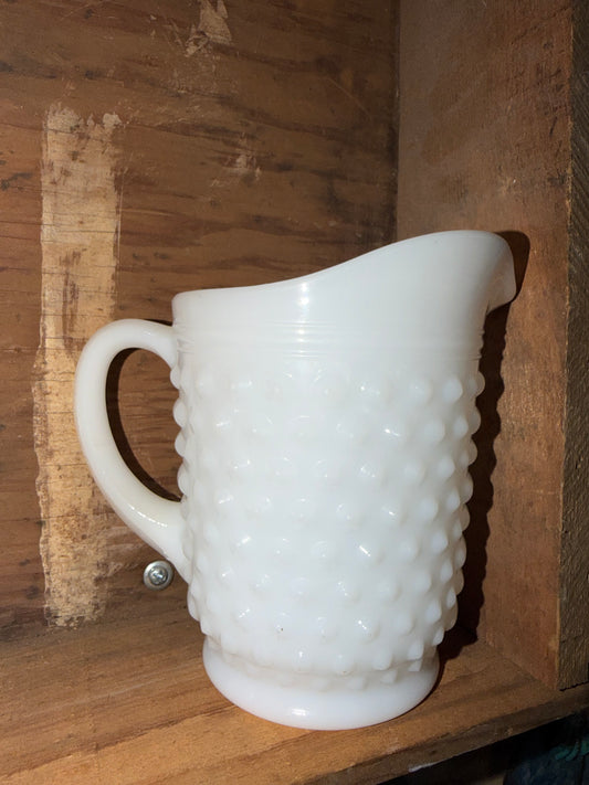 Milk glass Pouring Cup